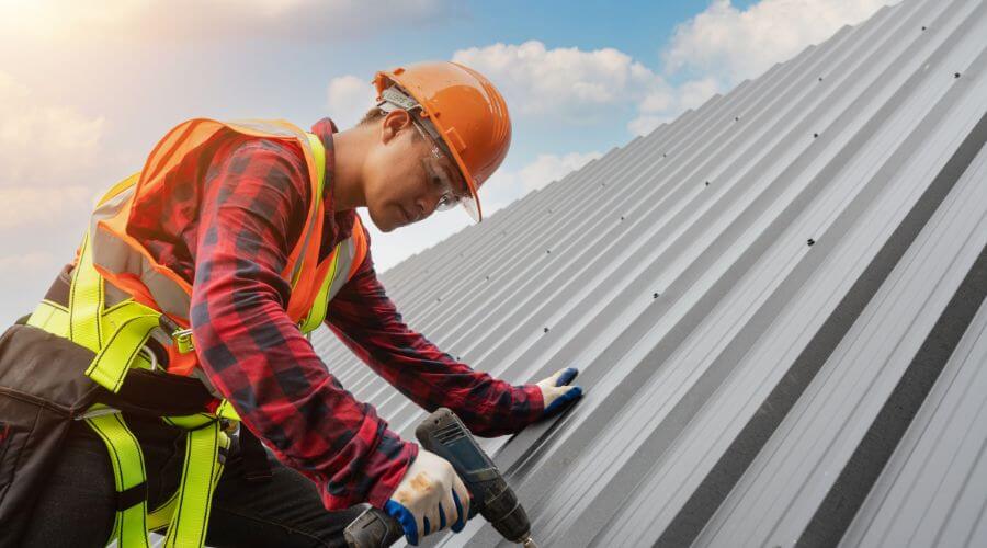 Professional Emergency Roof Repairs services in Clearwater, MN
